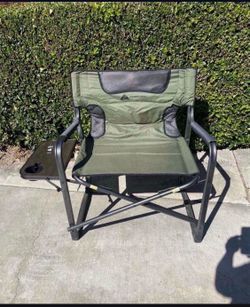 Ozark Trail Hazel Creek Camping Director Chair XXL with side