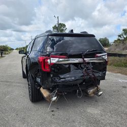 2020 GMC Acadia Denali