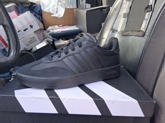 Adidas *Brand New*