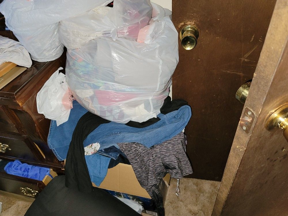 Tons Of Baby/Toddler/Women/Men Clothes