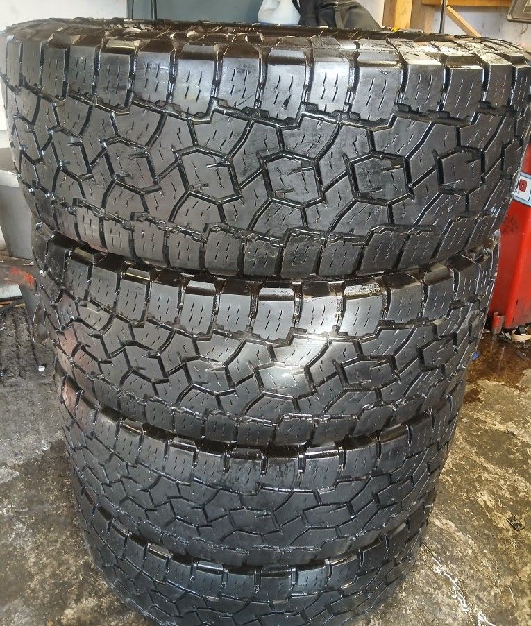 Toyo Open Country A/T 295/75R20