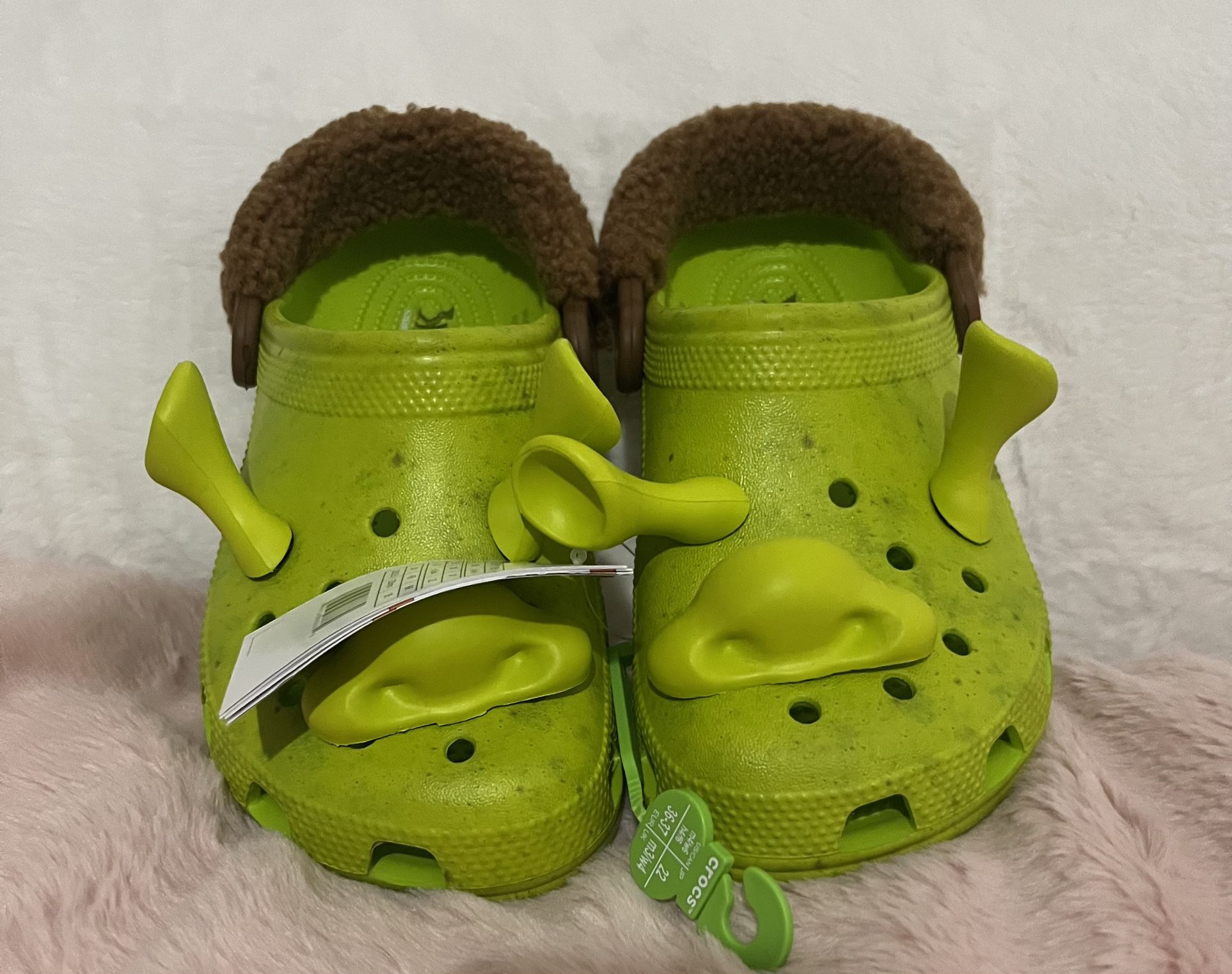Shrek Crocs 