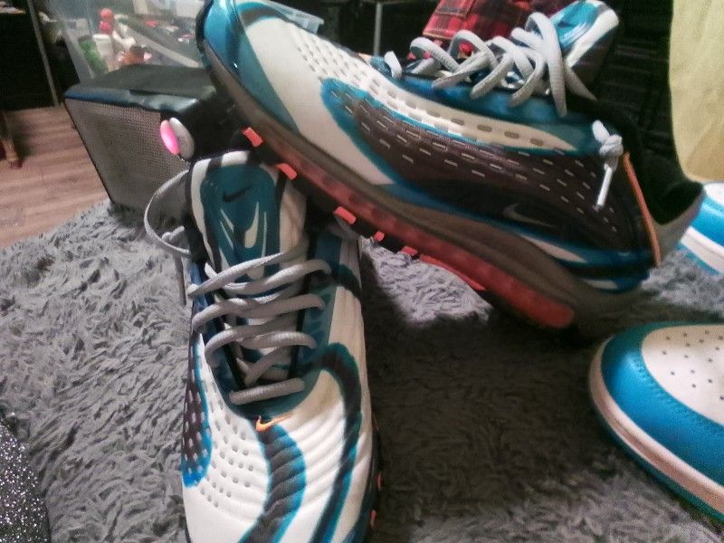 Men's Nike Air Max Deluxe Size 9