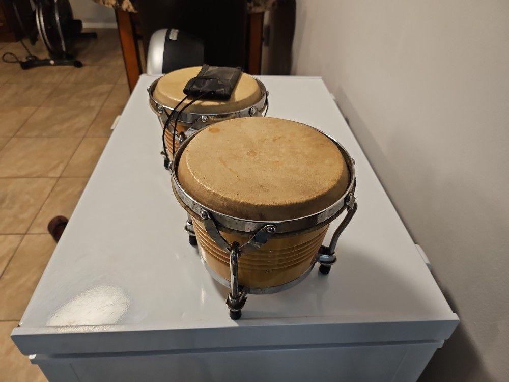 Groove Percussion bongos