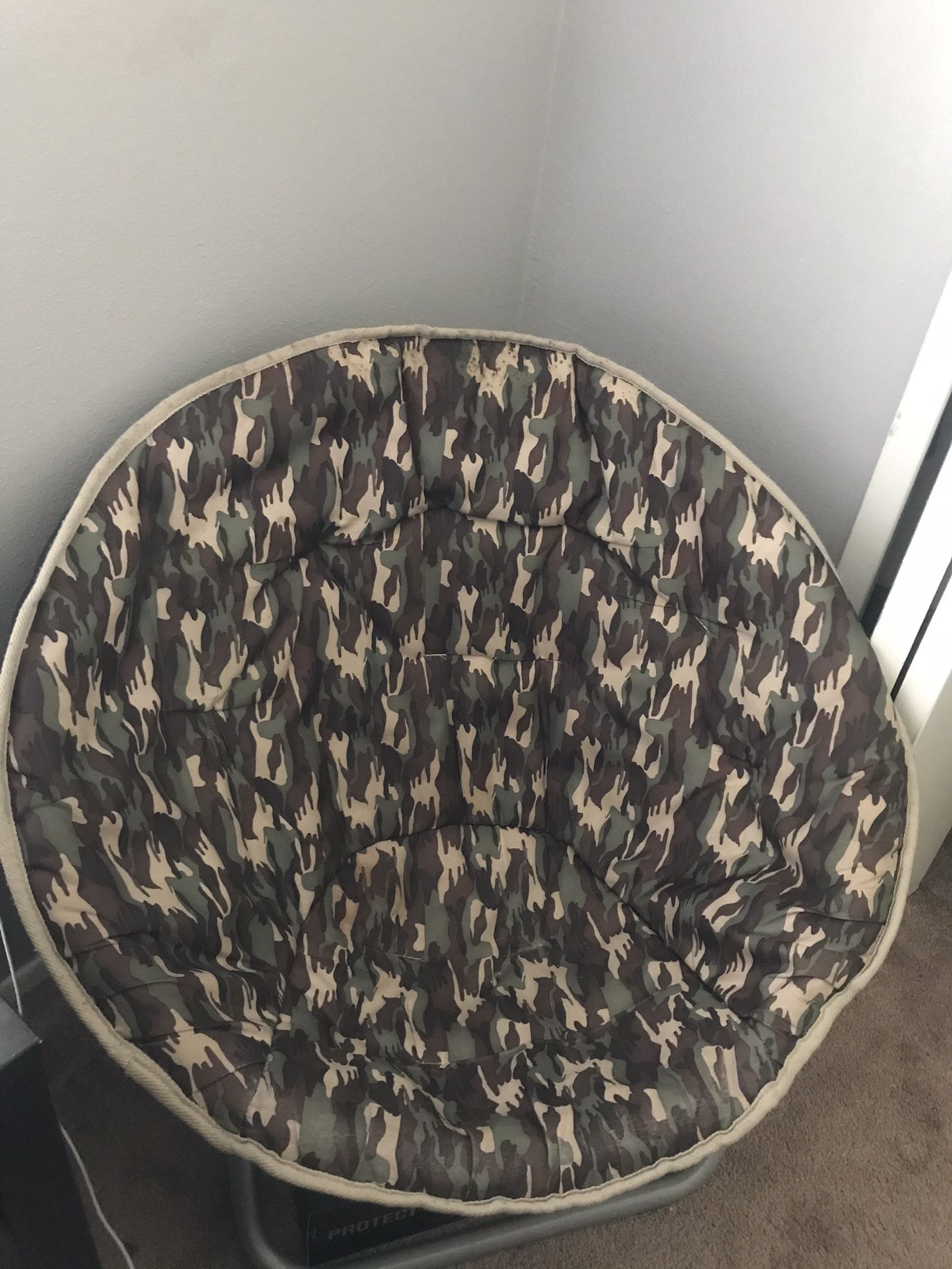 Kid’s Foldable Saucer Chair