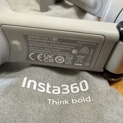 Insta360 AI Mobile - Flow 2 Pro Gimbal