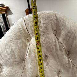 Headboard - Twin. / XL