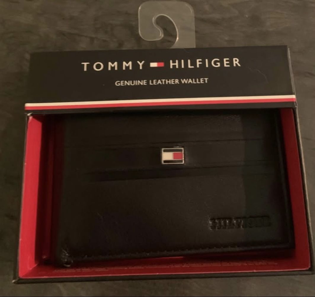 Tommy Hilfiger Leather Wallet