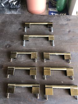 8 gold handles pulls for bathroom
