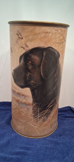 Black Lab Hunting Scene Decorative Metal Waste Bin