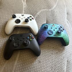 Xbox Controllers 