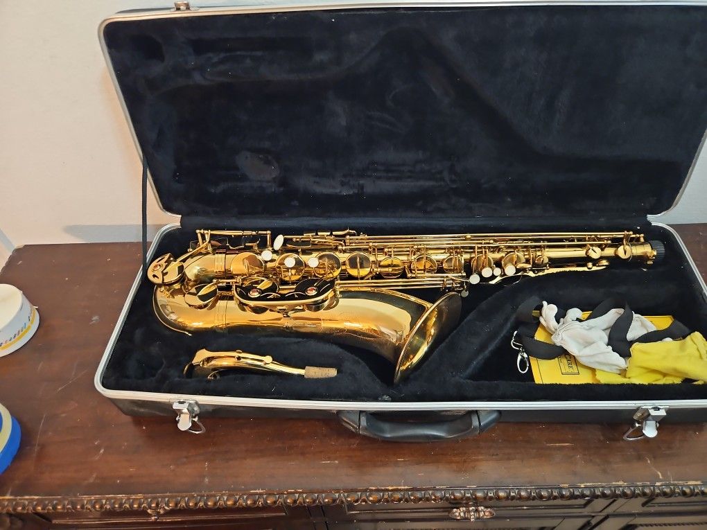 Saxophone