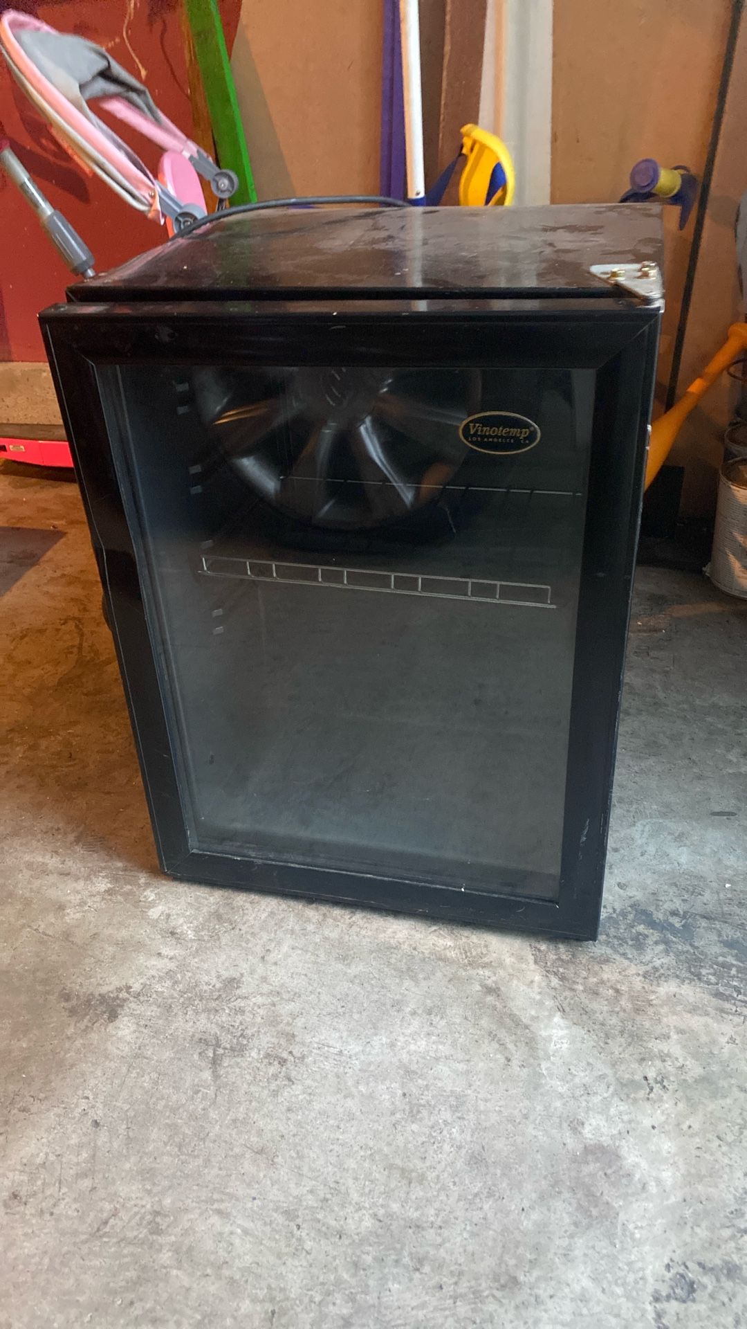 VINOTEMP Mini Refrigerator