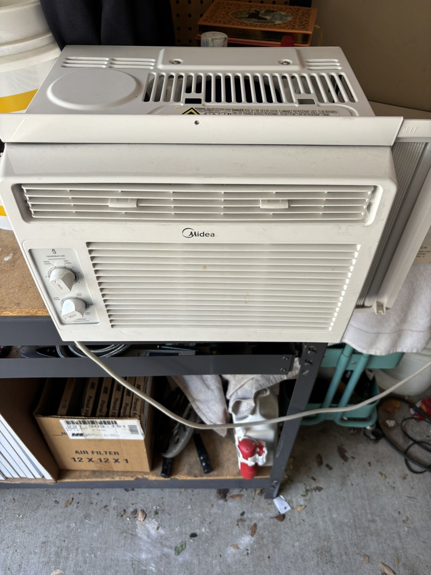 Midea Small Room Window Air Conditioner , ( 115-Volt , 5000-BTU 
