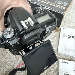 Nikon D7500 Kit