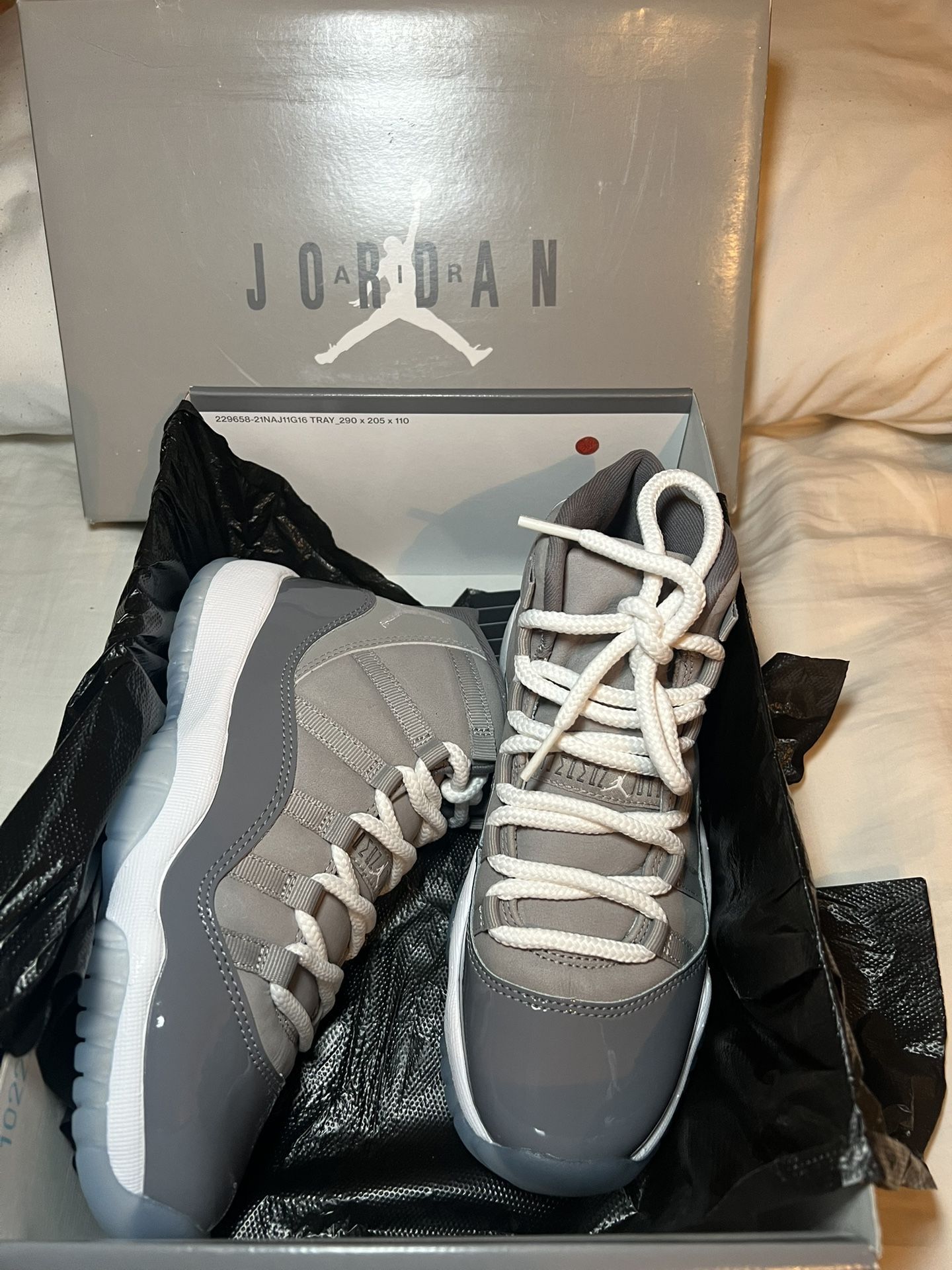 Air Jordan 11 Retro GS ‘Cool Grey’