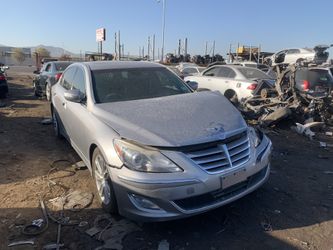 Hyundai Genesis 2012 for parts