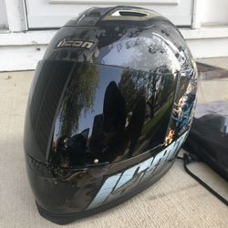 Icon Airframe Helmet - Apocalypse Edition