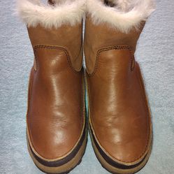 Ladies Merrell boots