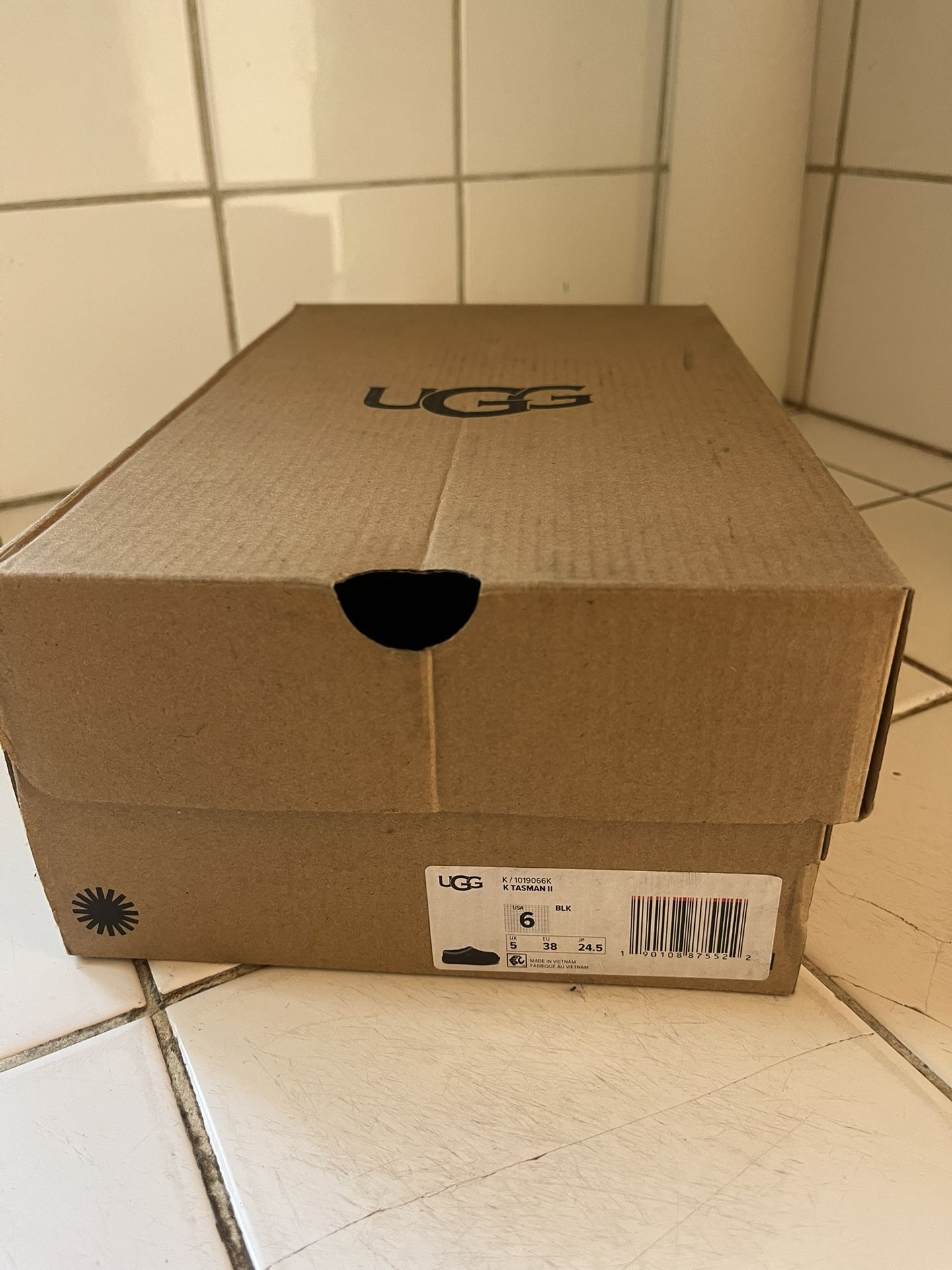 ugg tasman