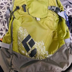 Backcountry Ski / Avalanche Gear Bundle – BCA Shovel + Probe + Black Diamond Pack + Climbing Skins
