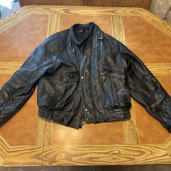 XL Harley Davidson Leather Jacket - Size 44