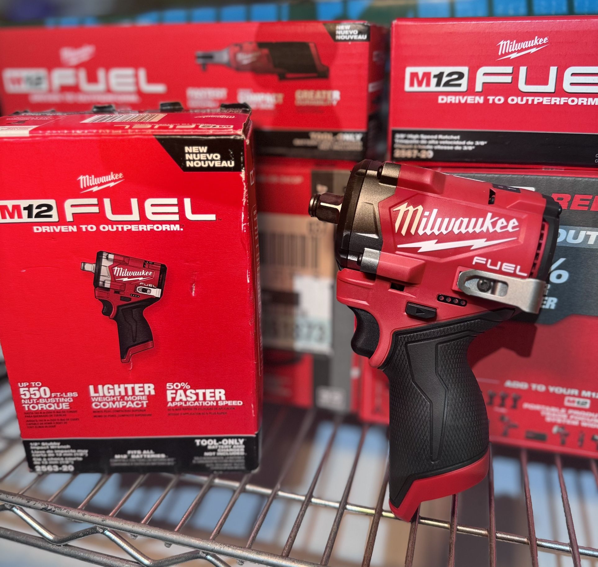 Milwaukee M12 Stubby Impact Wrench 