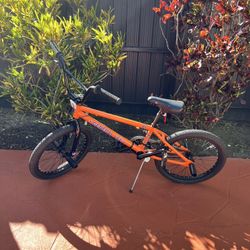 DK General Lee BMX bike Like New Conditions 