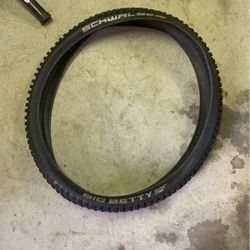 Schwalbe Big Betty  Mountain Bike Tire