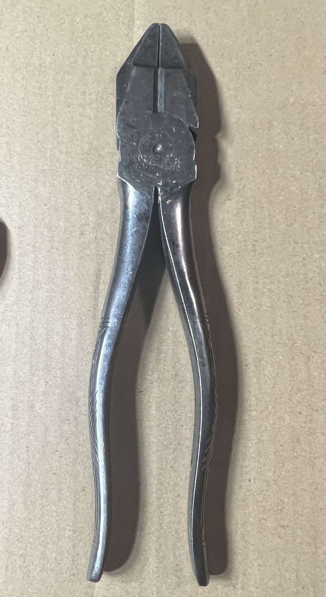 VINTAGE KRAEUTER LINEMANS PLIERS 1801-8.5" MADE IN USA HEAVY DUTY