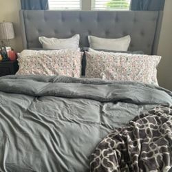 KING SIZE BED WITH MATTRESS AND BOX SPRING 