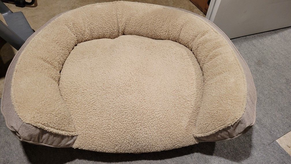 Large Plush Beige Dog Bed