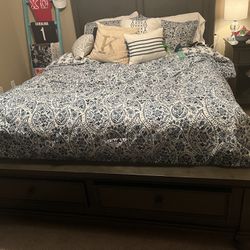Bedroom Set With Queen Mattress