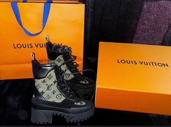 Laureate Platform Desert Boot Louis Vuitton