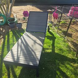 Crate And Barrel Gas Powered Chaise Lounge With Wheels And Folding Bistro Set 