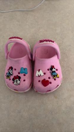 Size 6 Minnie Mouse crocs