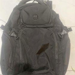Swissgear Endure Scansmart Laptop Backpack, Black, 17.75-Inch 28L