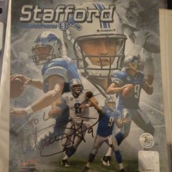 Matt Stafford Autograph 8 X 10 In Hard Plastic