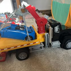 Toy Driven Tow Truck And Car
