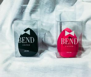 Beauty Blender.