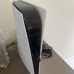 Ps5 w/ 2 Controllers , All Wires , PlayStation VR And PlayStation Headset 