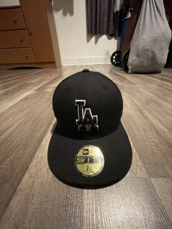 Los Angeles Dodgers New Era Fitted Hat 7 1/8 - Black