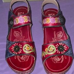 L'Artiste Sandals 