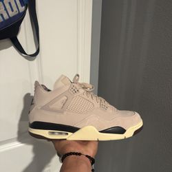 Jordan 4 Ama Maniere 