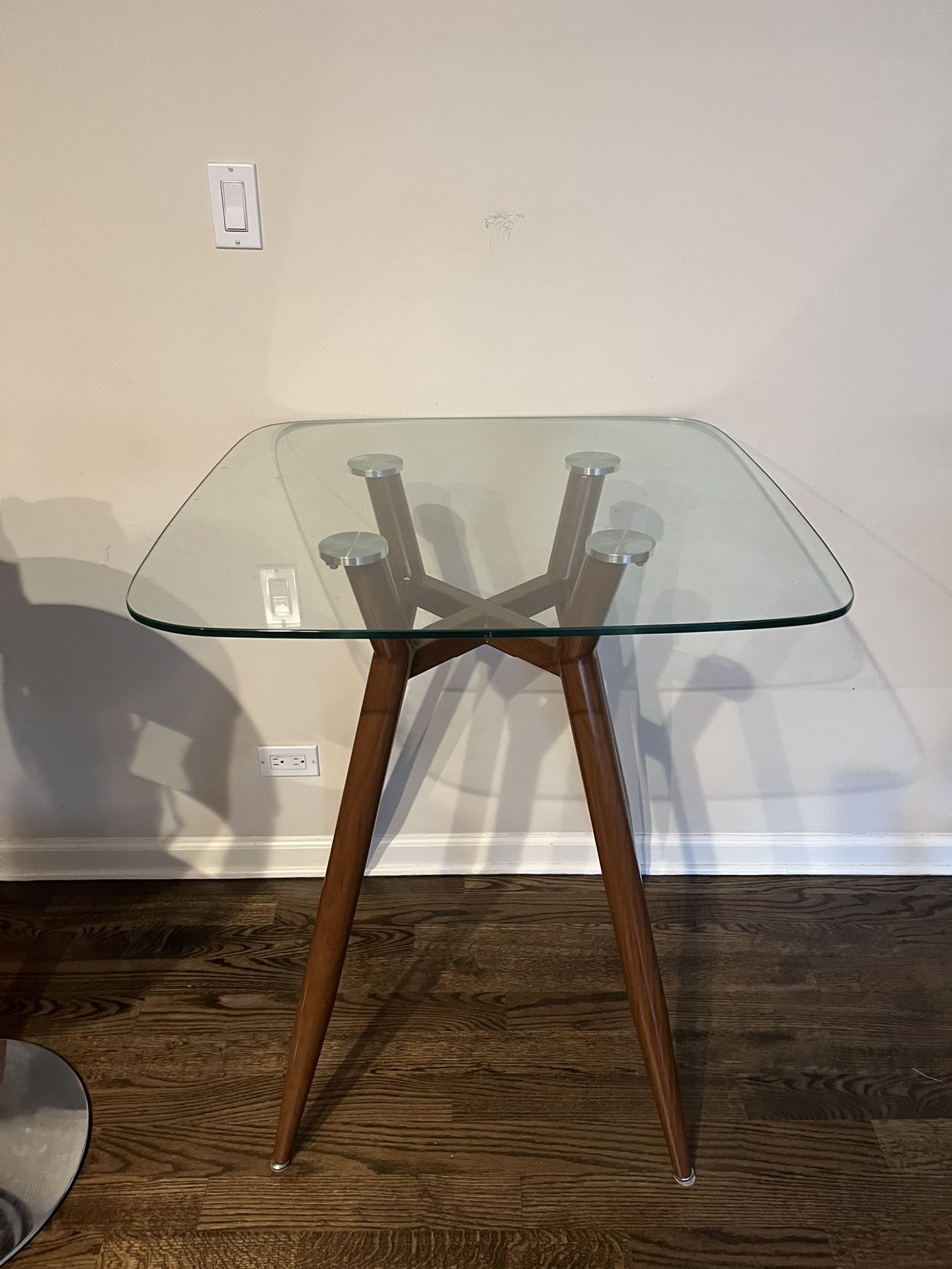 Glass Hi Top Table 