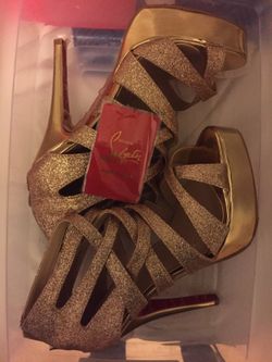 BRAND NEW NO BOX SIZE 9