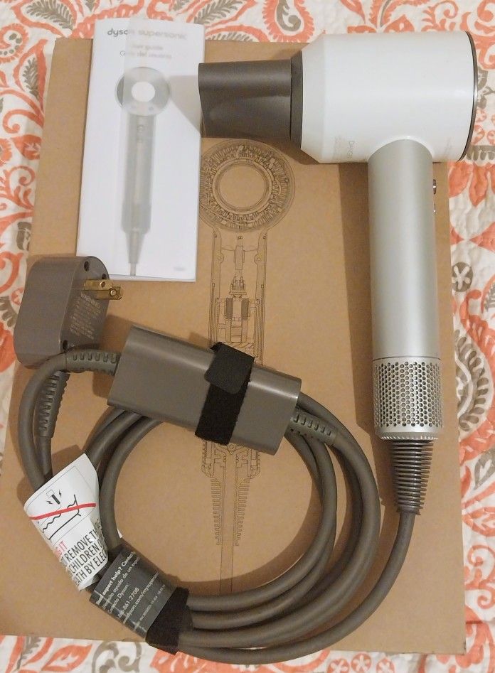 Dyson Supersonic HD01 Hair Dryer + Box-Manual-Attachment