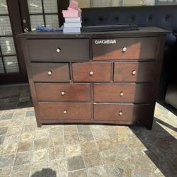 Queen Bedroom Set 