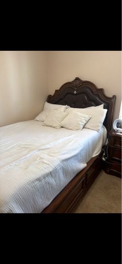 Queen Size Wood Bed Frame