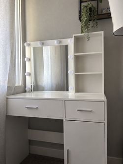 White Vanity Desk with Lighted Mirror